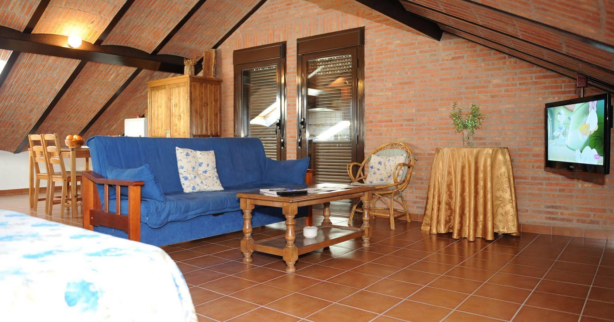 Apartamentos Rurales Monfraguee Torrejón el Rubio Dış mekan fotoğraf
